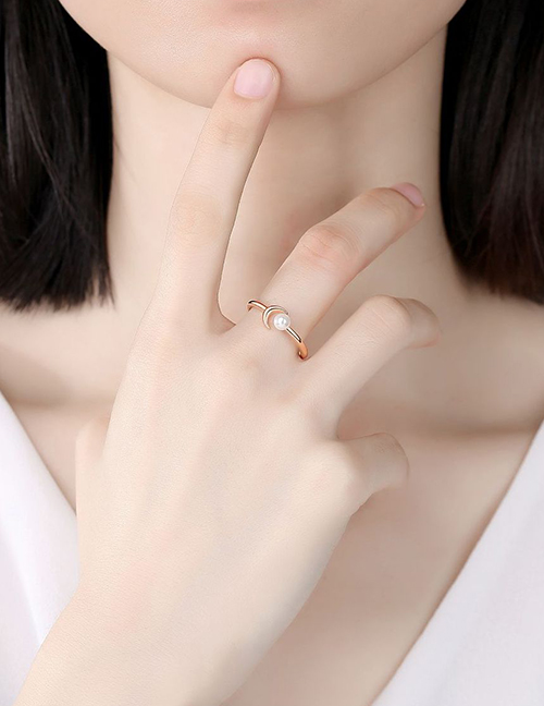 Fashion Rose Gold Color Metal Pearl Crescent Ring