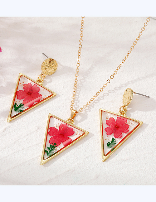 Fashion Triangle Small Safflower Necklace Resin Dried Flower Triangle Necklace
