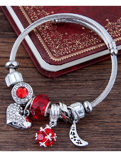 Fashion Red Heart Shape Decorated Bracelet