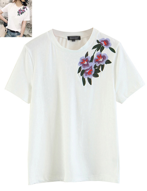 Fashion White Flowers Pattern Decorated Round Neckline Shirt