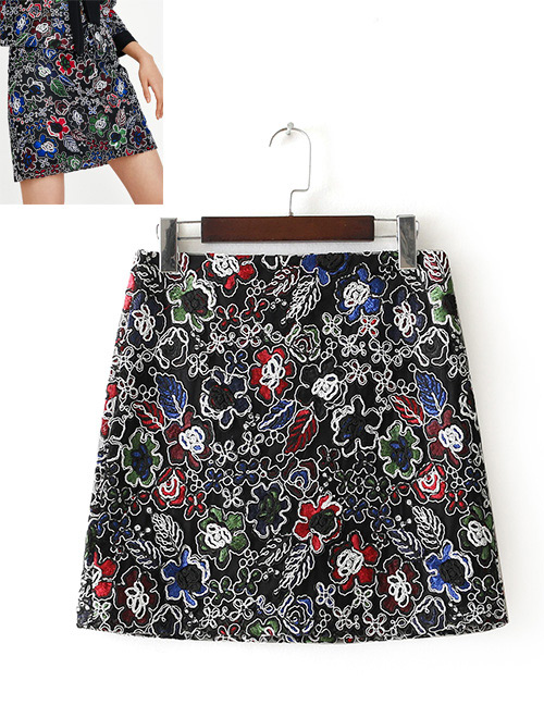 Fashion Multi-color Embroidery Flower Decorated Simple Skirt