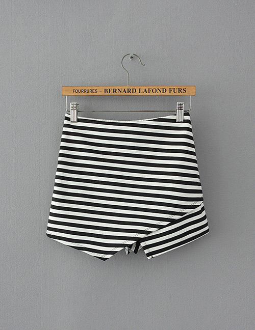 Fashion Black+white Stripe Pattern Decorated Skirt