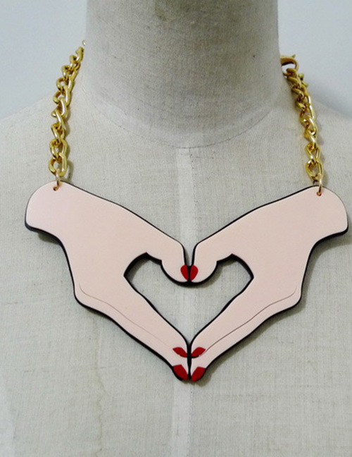 Fashion Beige Hand Shape Decorated Necklace